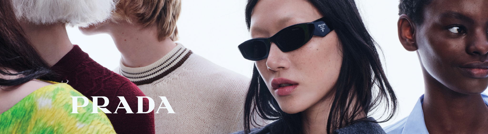 Mắt kính thương hiệu PRADA