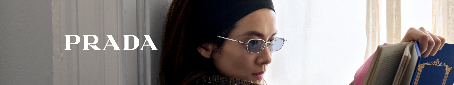 Mắt kính thương hiệu PRADA