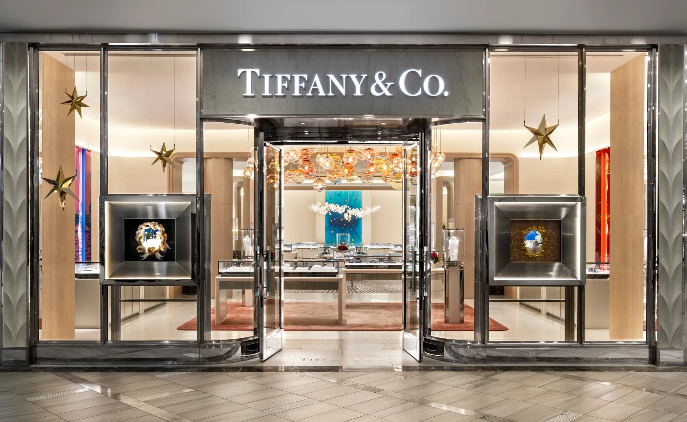 Inside TIFFANY & CO. & Co.'s New Store Design Elements – WWD
