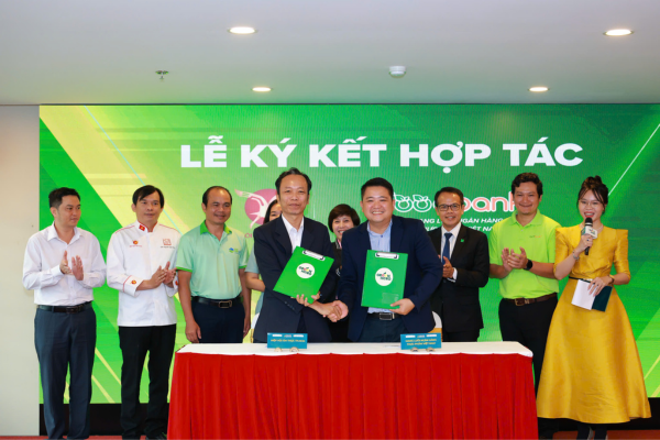 Marketer Hino Nguyễn