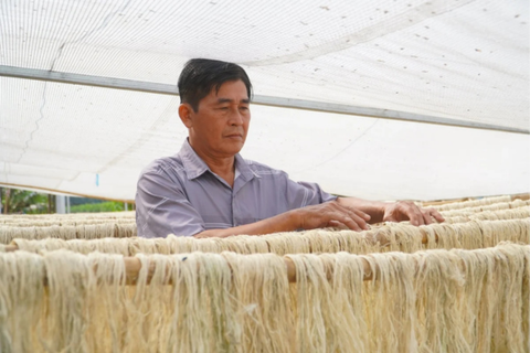 Ép lá khóm tạo sợi, tăng nguồn thu, tạo việc làm