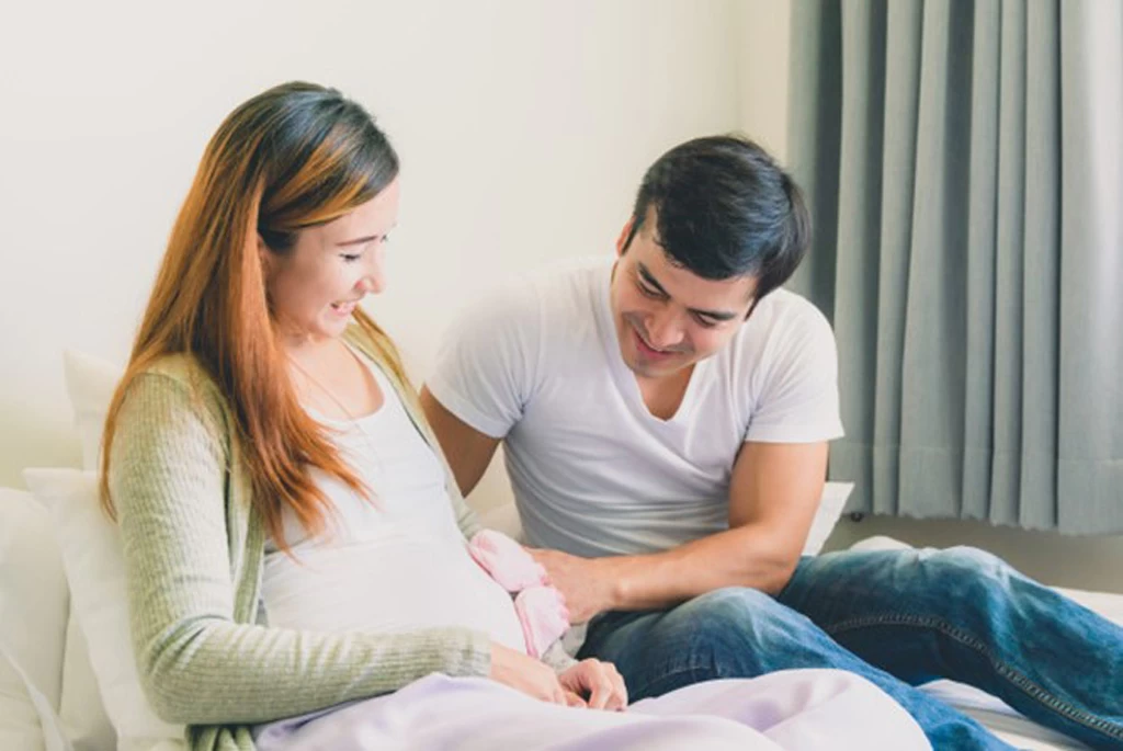 Quan Hệ Tình Dục Sau Sinh Mổ: Lúc Nào An Toàn, Làm Sao Để Vẫn Gần Gũi Và Yêu Thương Nhau?