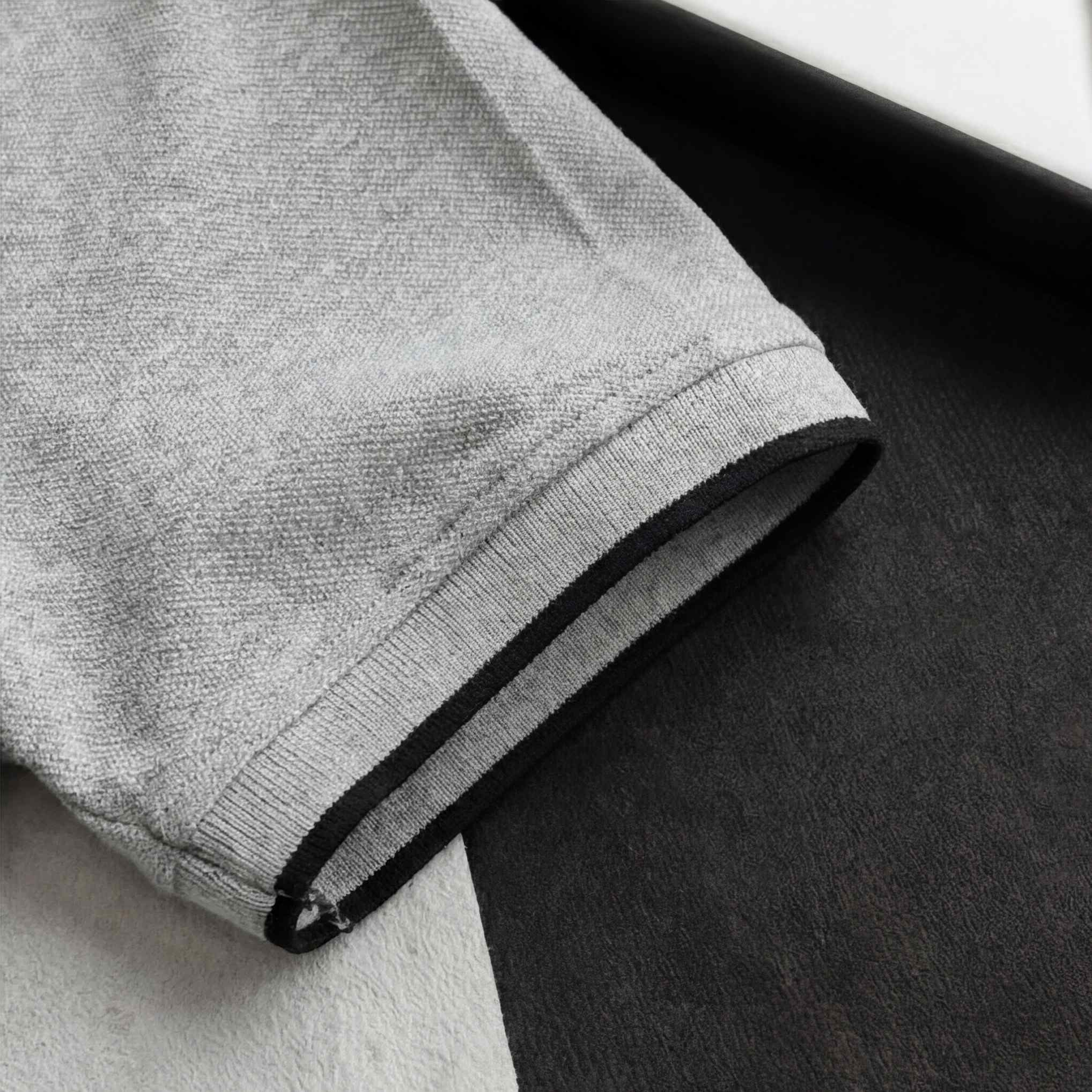 STRIPE CUFF DETAIL