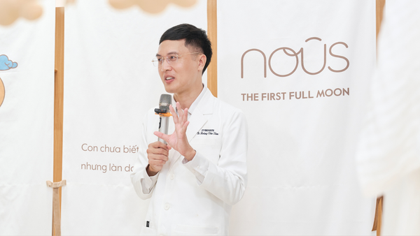 [The First Full Moon] Chăm da bé chuẩn y khoa từ lời khuyên của chuyên gia