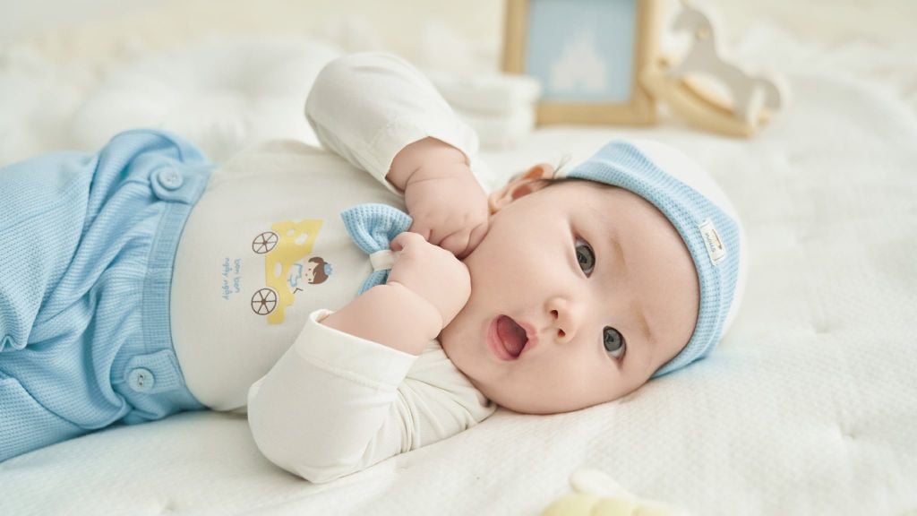 Điều gì xảy ra với hàng rào bảo vệ da bé trong năm đầu đời?