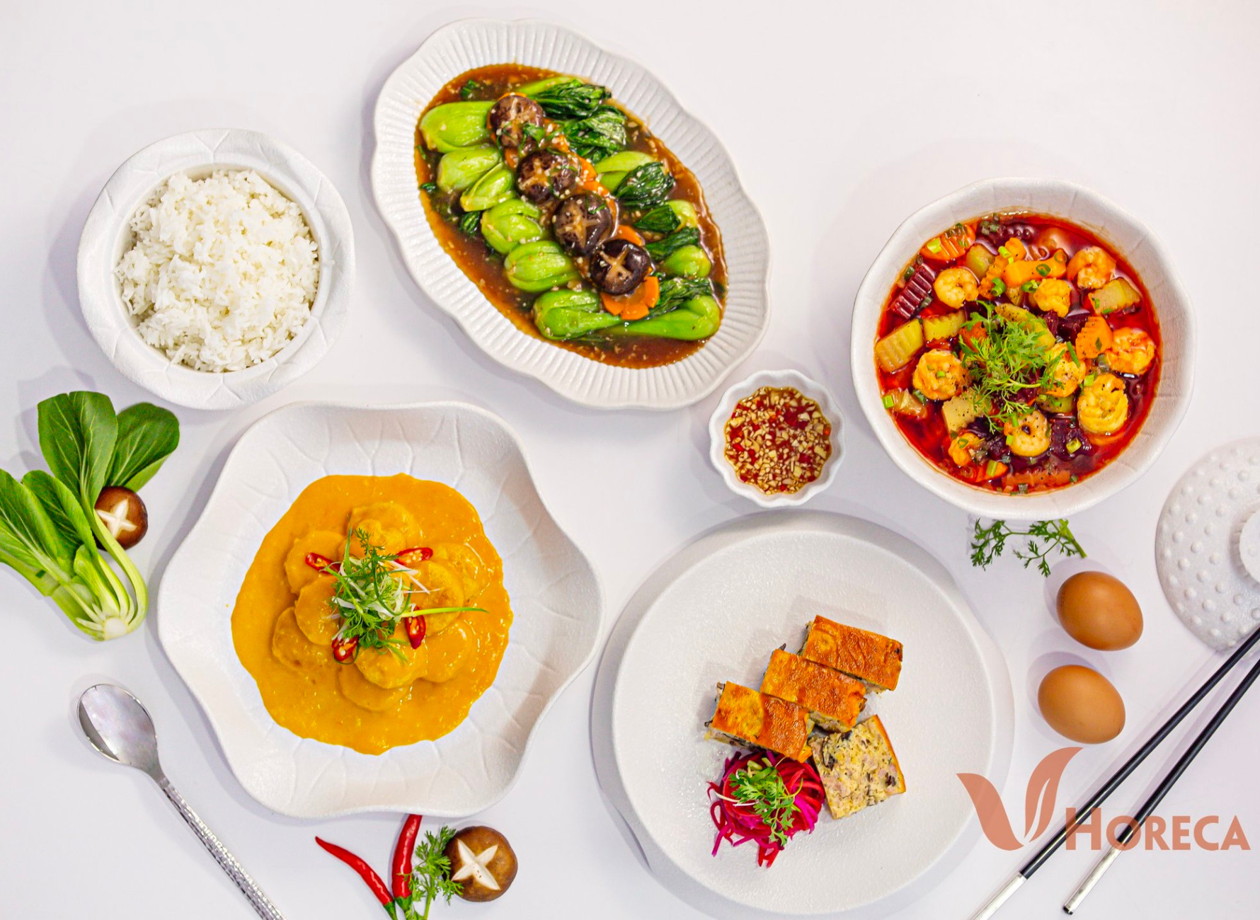 🍴 Từ Bàn Ăn Nhà Hàng Đến Góc Bếp Gia Đình