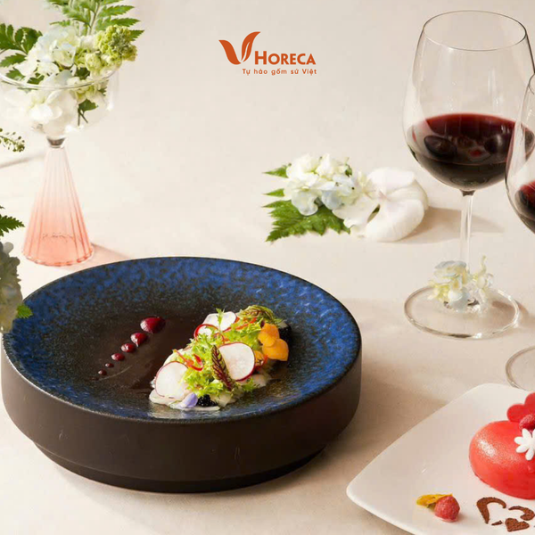 NỀN TĨNH LẶNG TRONG TRẢI NGHIỆM FINE DINING