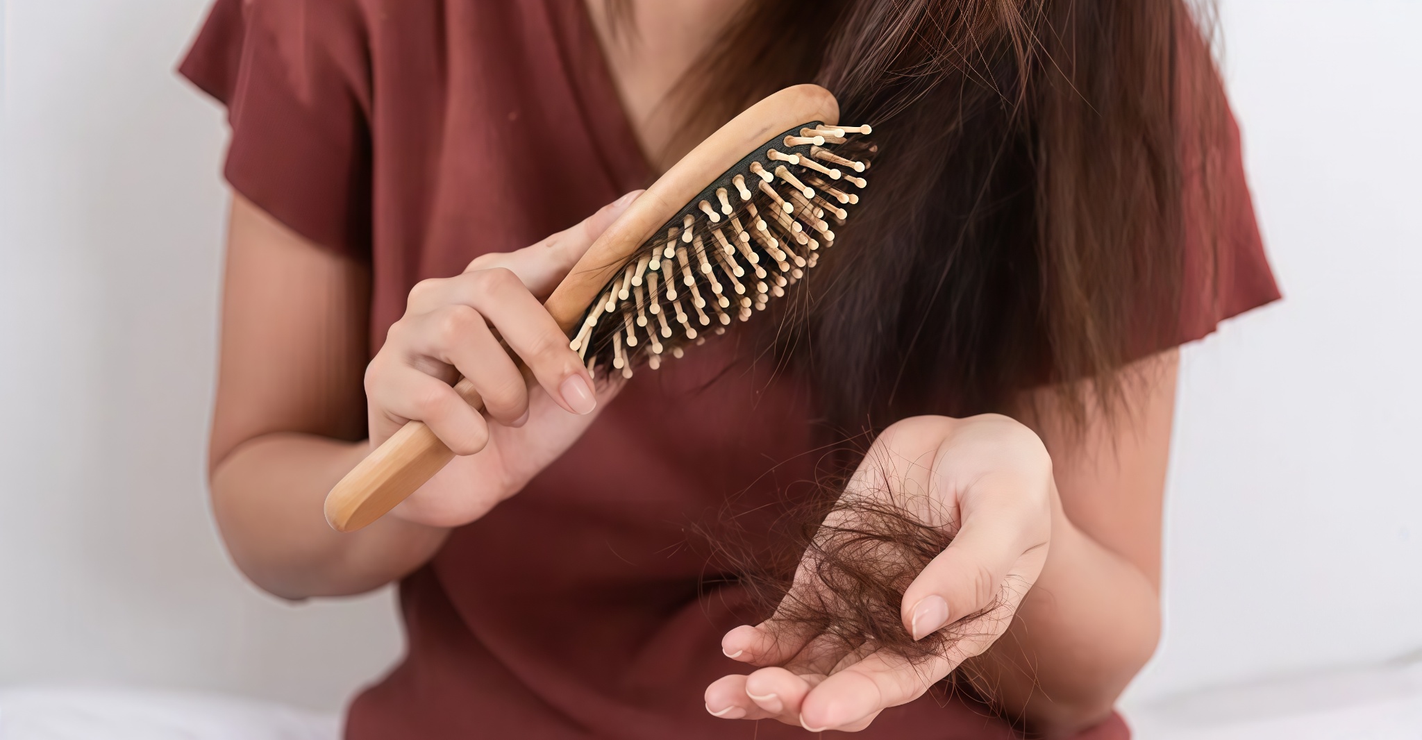 Bí quyết trị rụng tóc tại nhà siêu đơn giản, dễ dàng cho người bận rộn