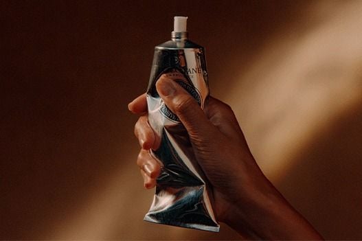 BÍ QUYẾT CHĂM SÓC ĐÔI TAY KHÔ RÁP