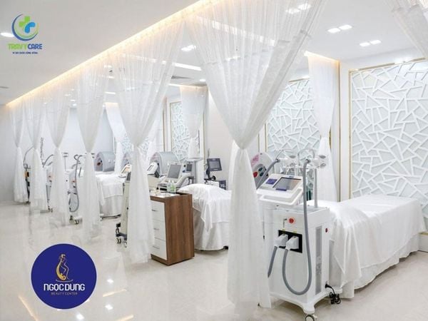 Hệ thống phòng máy công nghệ cao tại địa chỉ triệt lông chân uy tín được trang bị đồng bộ và vô trùng tuyệt đối.