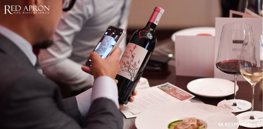 Chai rượu vang đỏ Chateau Hyon la Fleur Saint Emilion của Berrouet, rượu vang Bordeaux phức hợp, tannin mịn màng, phù hợp để lưu trữ lâu năm.