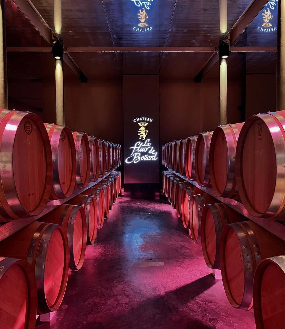 Hầm rượu La Fleur de Bouard, đại diện khu vực lân cận Pomerol.