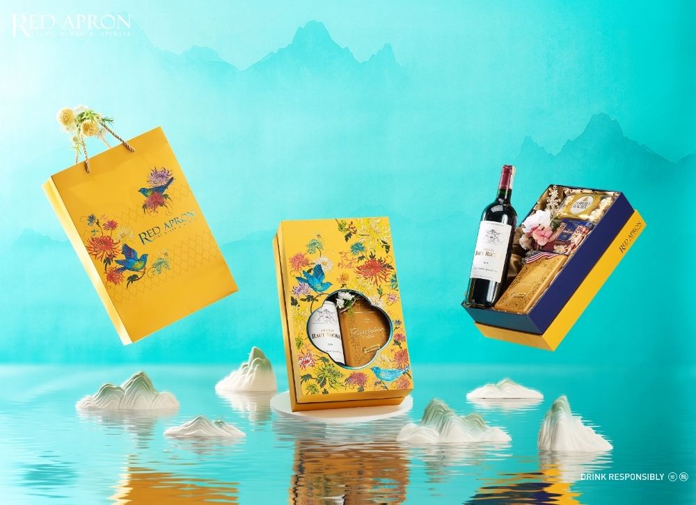 Gói quà Tết cẩn thận kèm thiệp, lưu ý khi chọn quà Tết cho người yêu