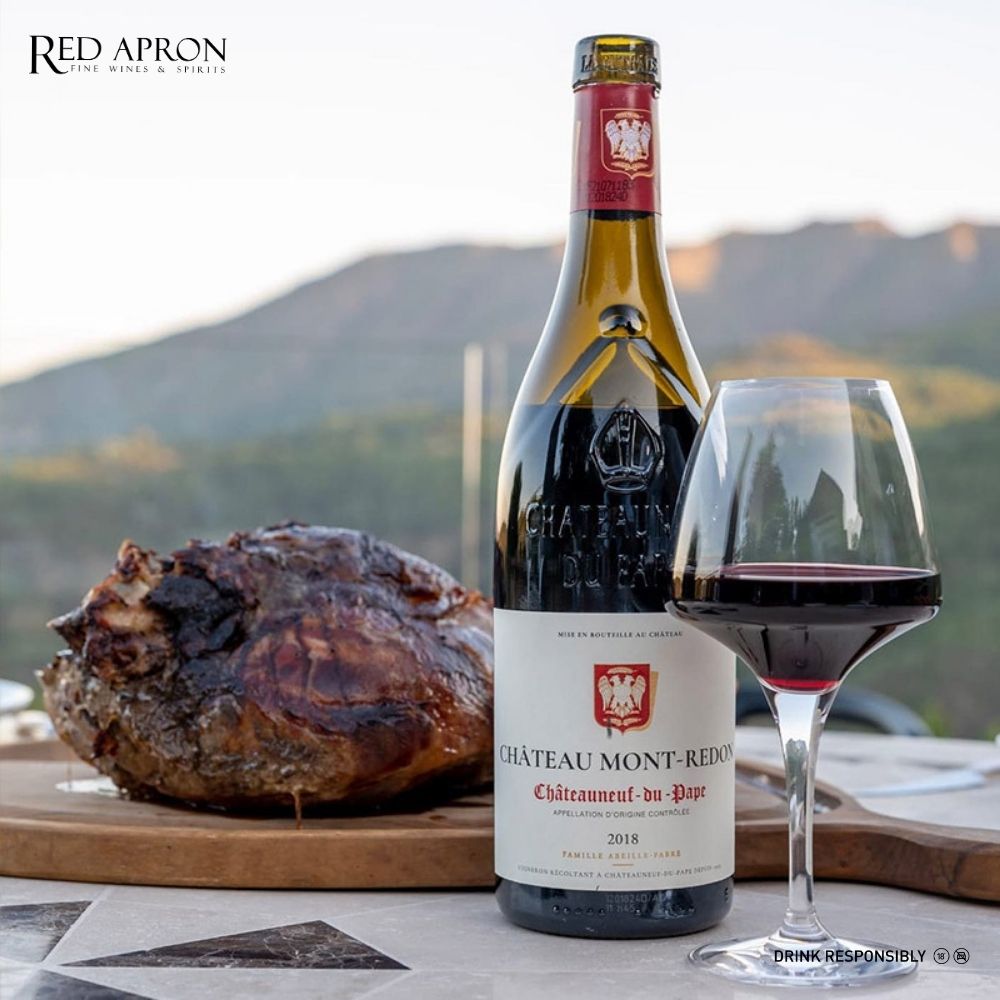 Chai rượu vang Château Mont-Redon Châteauneuf-du-Pape từ vùng Rhone Valley với blend nhiều giống nho