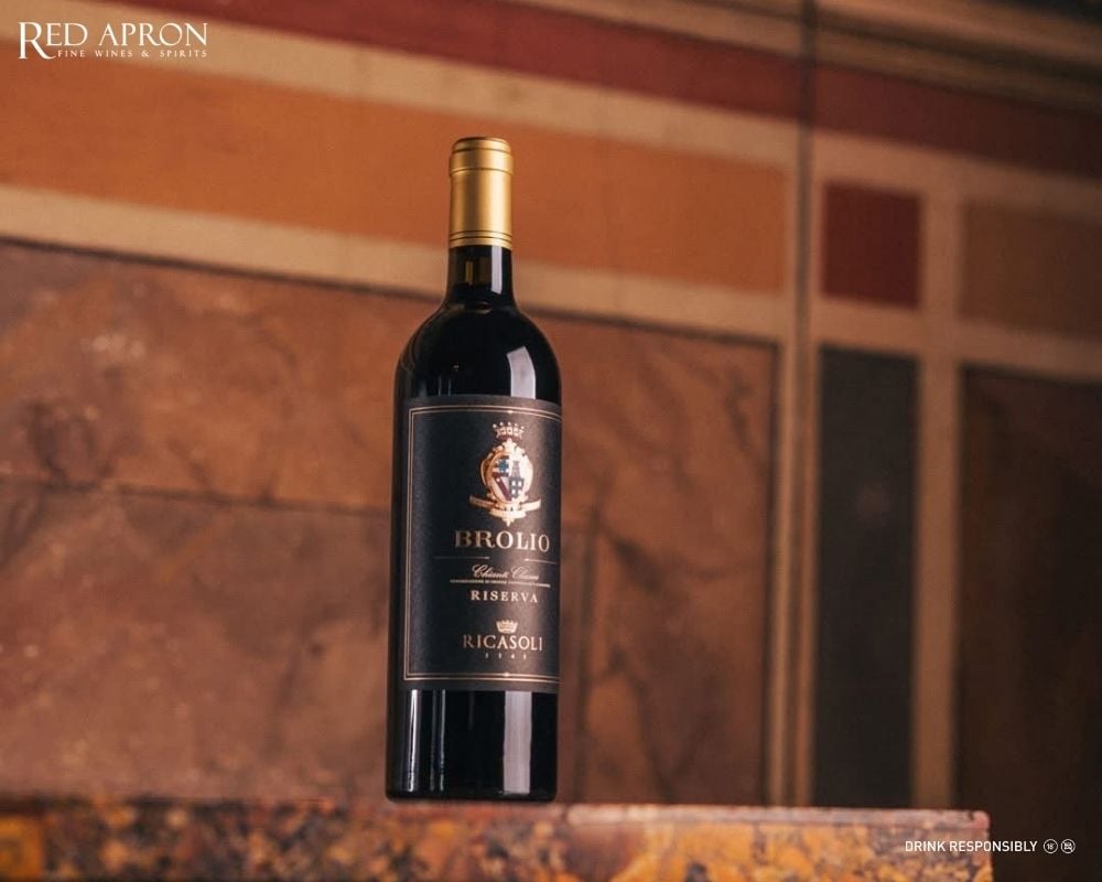 Chai rượu vang Ricasoli Brolio Chianti Classico Riserva từ Tuscany với cấu trúc cân bằng và hương trái đỏ đặc trưng