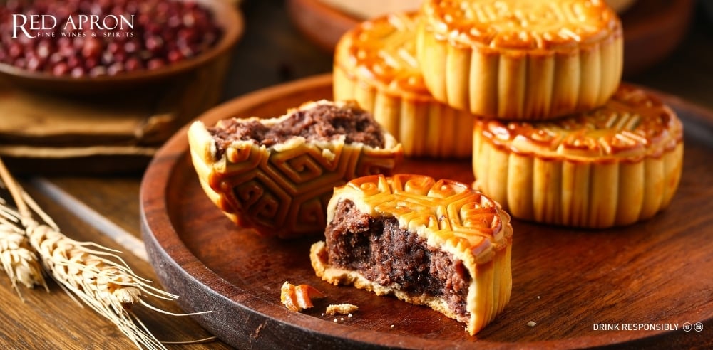 Set quà tặng Trung thu 2025 gồm rượu vang và bánh trung thu của Red Apron; quà biếu cao cấp, phù hợp gia đình và doanh nghiệp.