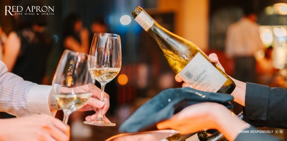 Rượu vang trắng Moulin de Gassac Chardonnay Languedoc (Pháp), hương cam chanh, hoa dại; hợp bánh trung thu đậu đỏ, thịt trắng, món béo vừa.