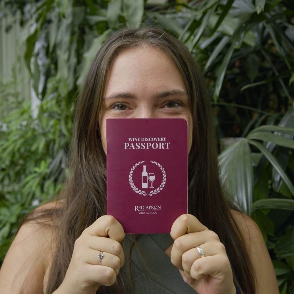 Đội ngũ sommelier Red Apron với thành tựu WSET Diploma Level 4