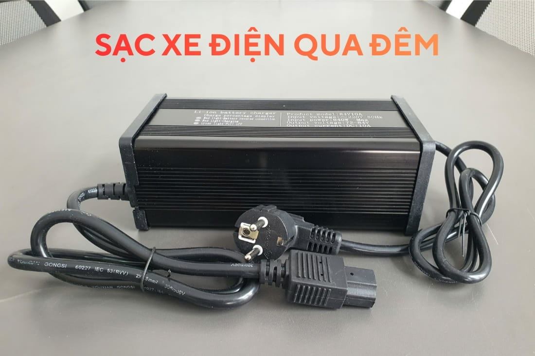 Sạc Xe Điện Qua Đêm Có An Toàn Không? Lưu Ý Khi Sạc