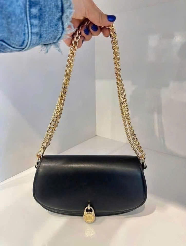 Có Nên Mua Hàng Outlet Không? Sự Thật Về Outlet Mà Nhiều Người Chưa Biết