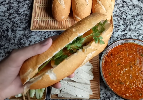 Cách làm nước sốt ăn với bánh mì thịt nướng sánh thơm, đậm đà