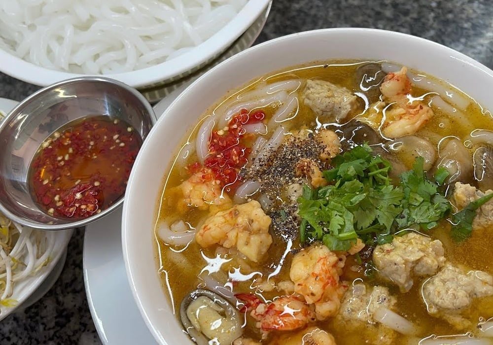 Cách nấu bánh canh tôm thịt cho bữa sáng dinh dưỡng