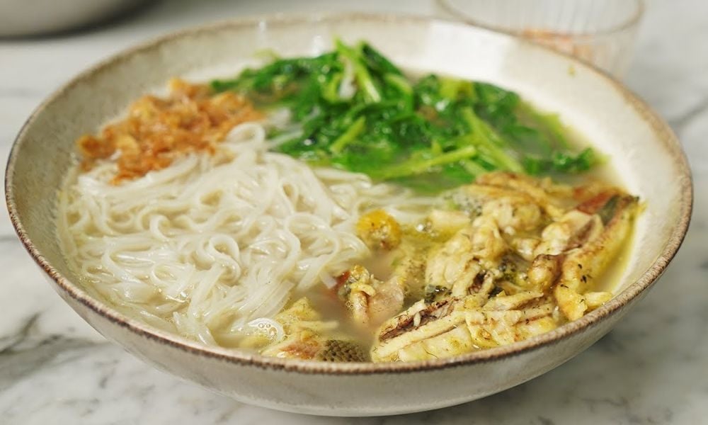 Cách nấu bánh đa cá rô đồng thơm ngọt, không tanh