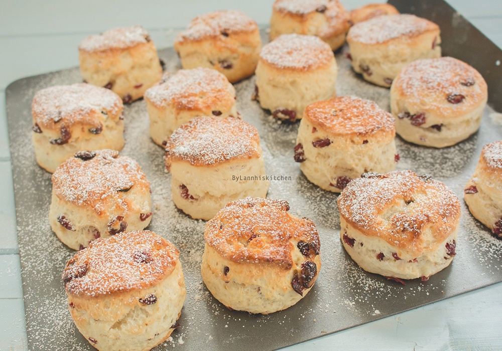 Bánh scone là gì? Tổng hợp 6 loại bánh scone mềm thơm