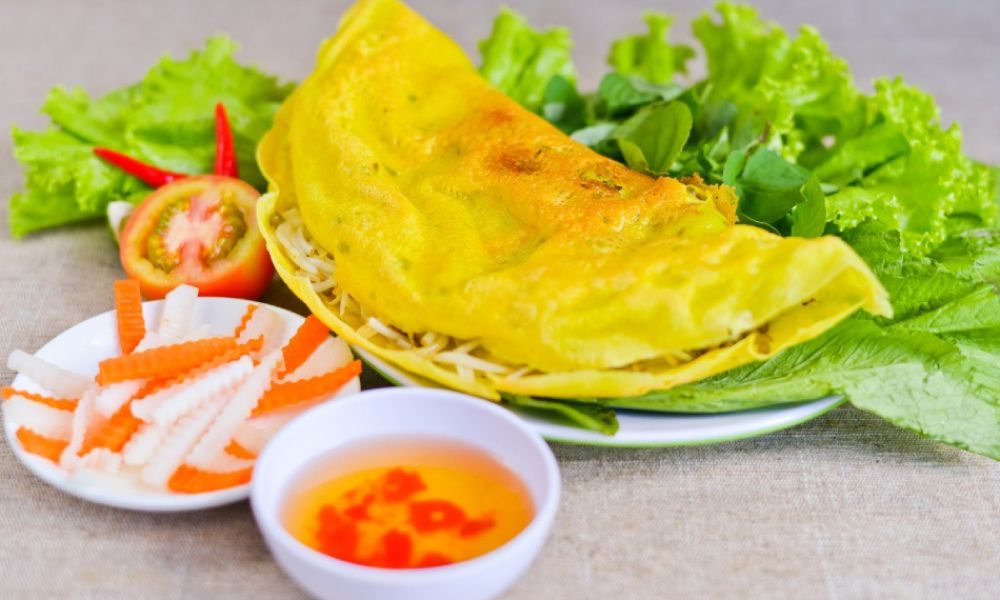 Cách làm bánh xèo hải sản giòn rụm, vàng ươm bắt mắt