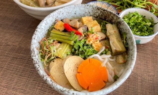Hướng dẫn nấu bún mắm chay đậm đà, chuẩn vị miền Tây