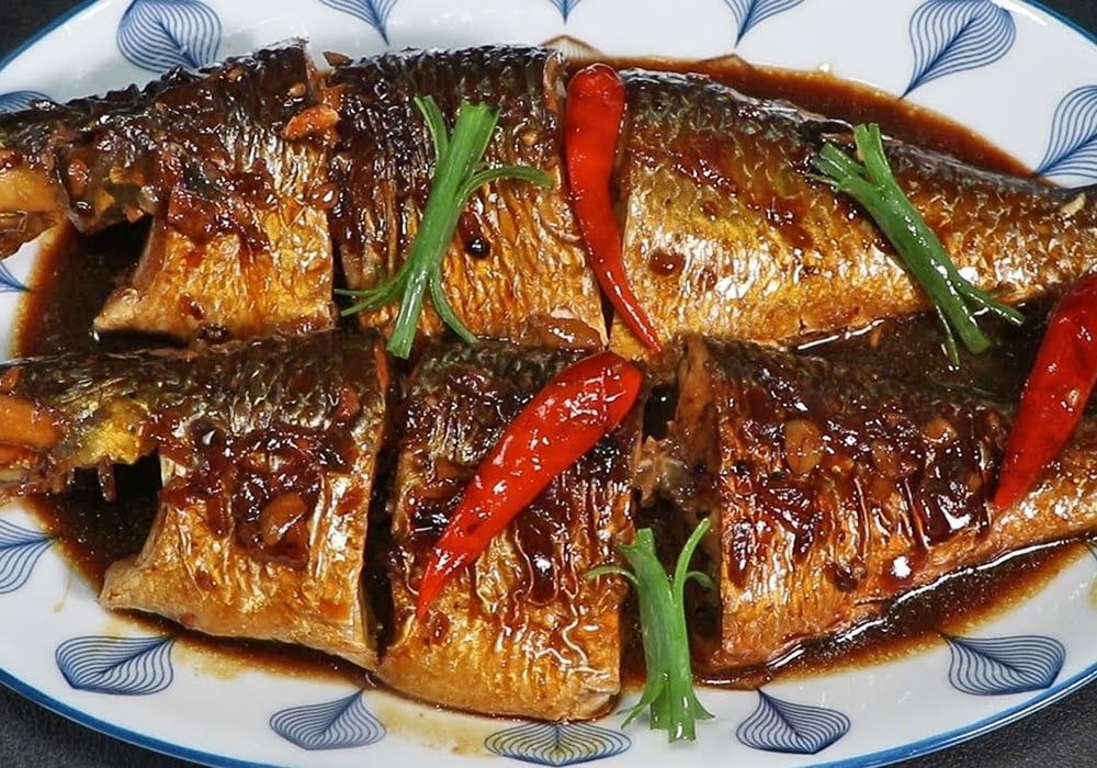 Hướng dẫn nấu lẩu cá kèo ngon đậm đà cho bữa sum họp gia đình