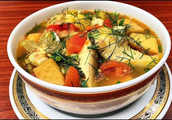 Cách làm cá tầm nấu canh chua thơm ngon, đổi vị cơm nhà