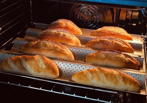 Cách làm bánh mì bằng lò nướng vỏ mỏng ruột mềm tại nhà