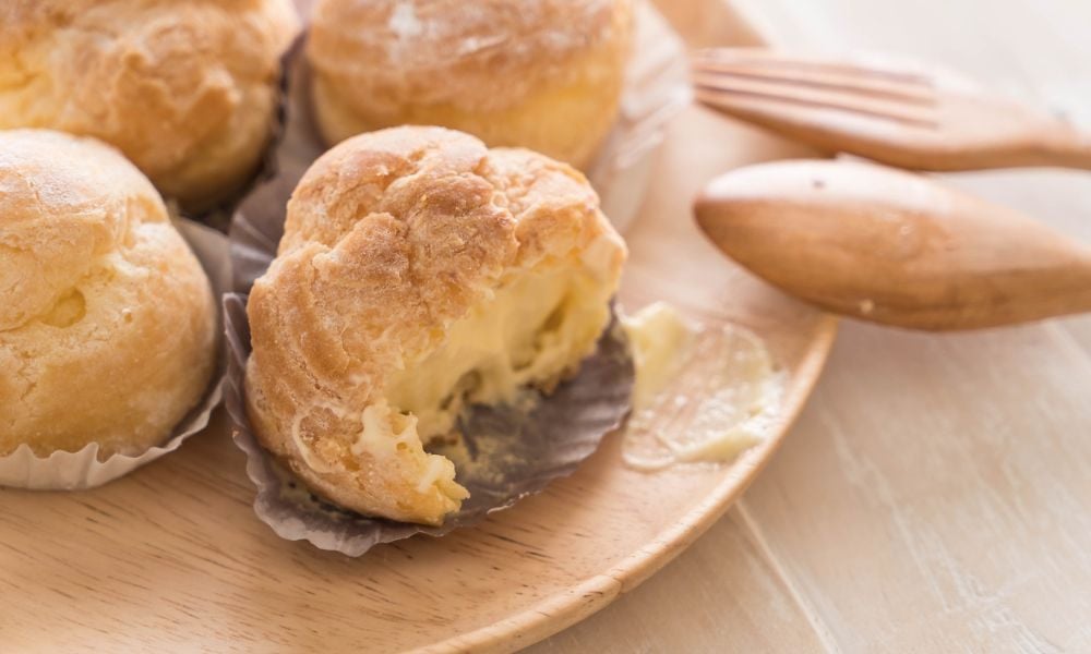 Cách làm bánh su kem bằng nồi chiên không dầu đơn giản