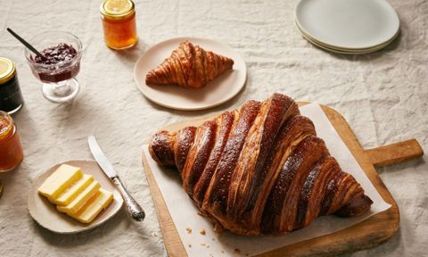 Hướng dẫn cách làm bánh sừng trâu (Croissant) tại nhà
