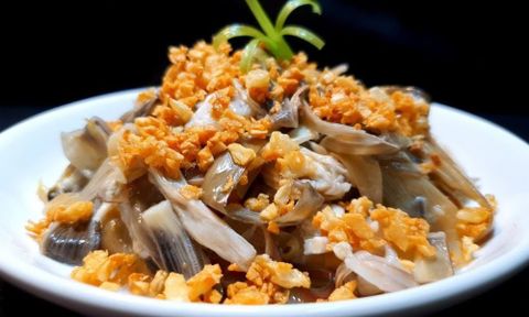 Hướng dẫn cách làm hoa chuối xào tỏi thơm ngon tại nhà