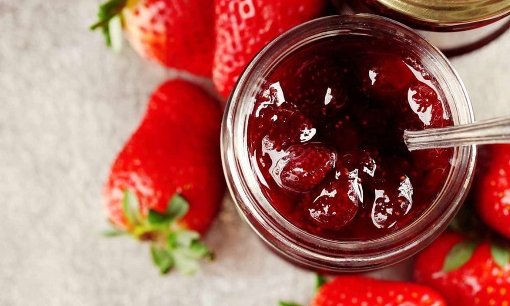 2 Cách làm mứt dâu tây ngon, không bị quá ngọt tại nhà