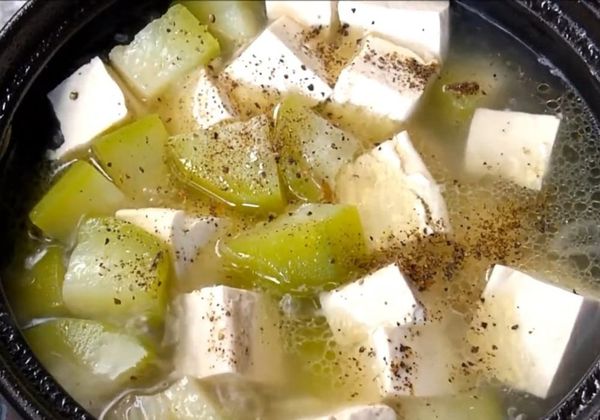 2 Cách nấu canh bí đao chay ngọt mát, thanh lọc cơ thể