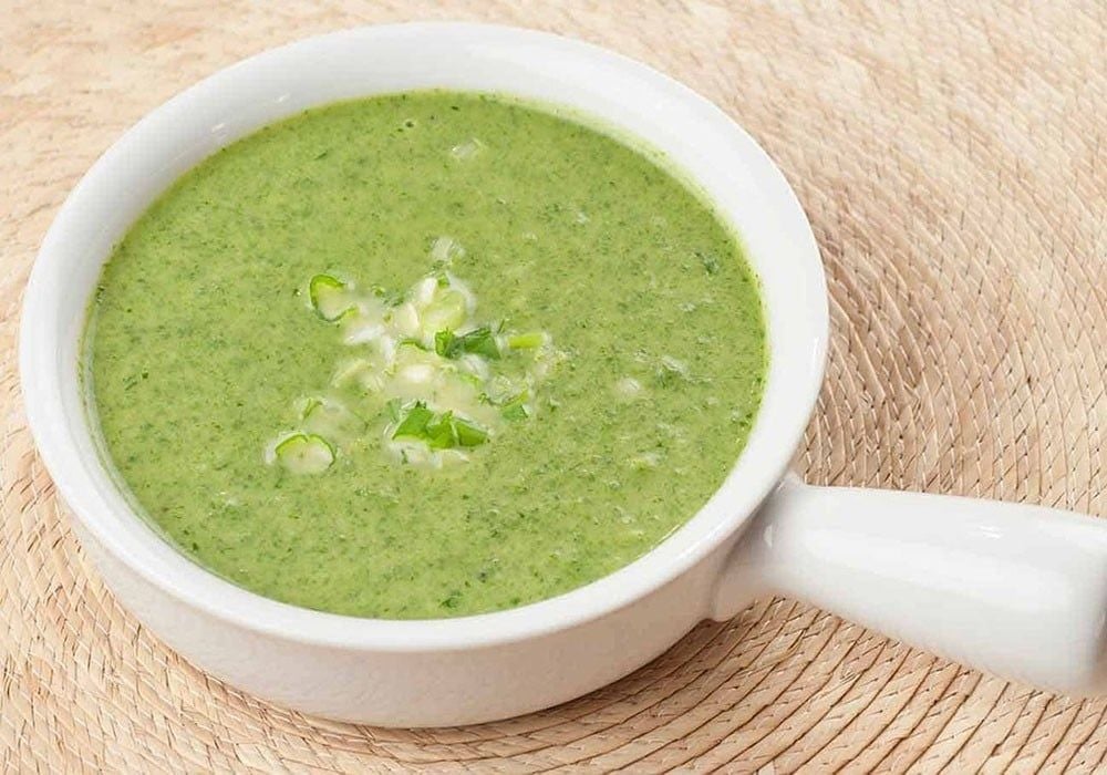 2 Cách nấu cháo ếch với rau ngót, rau mồng tơi cho bé