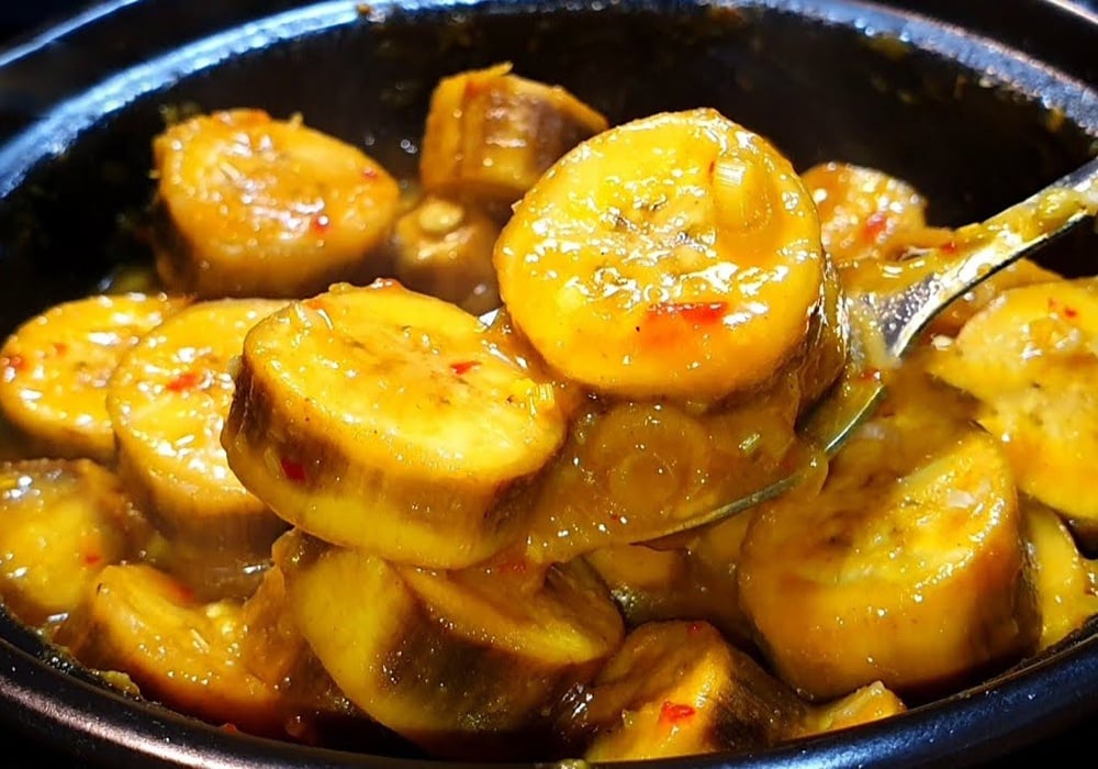 Cách làm chuối xanh kho chay mềm bùi, đậm đà thơm ngon
