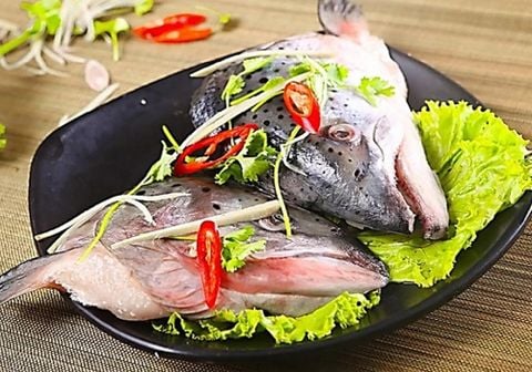 10 món ngon từ đầu cá hồi cho bữa cơm gia đình bổ dưỡng