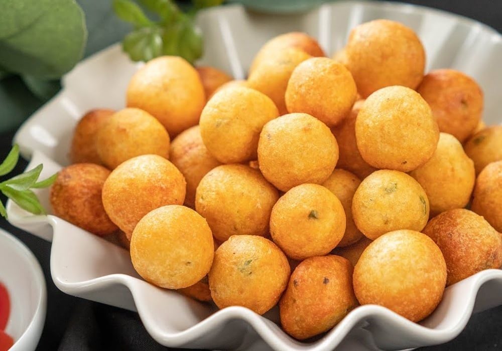 Cách làm cá viên chiên vàng ngon cho bữa ăn vặt  tại nhà