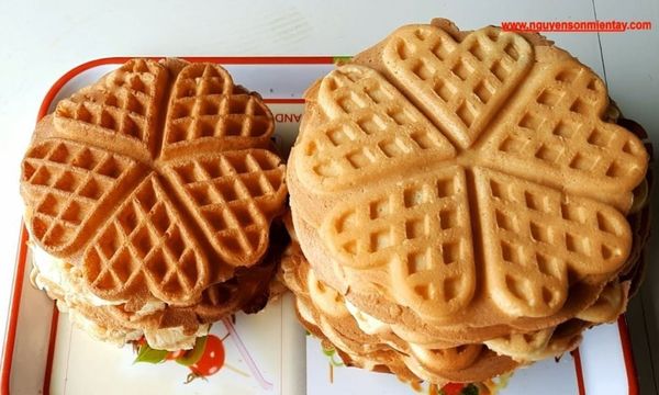 Hướng dẫn làm bánh kẹp tàn ong (bánh waffle) giòn xốp