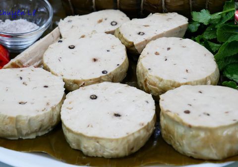 Cách làm giò lụa chay dai ngon, cắt lát không bể