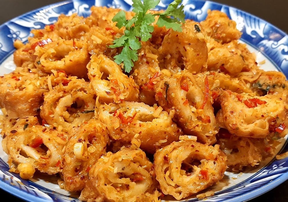 3 cách làm mì căn chiên giòn, sả ớt và nước mắm chay