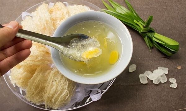 2 Cách làm món yến chưng đường phèn bổ dưỡng tại nhà