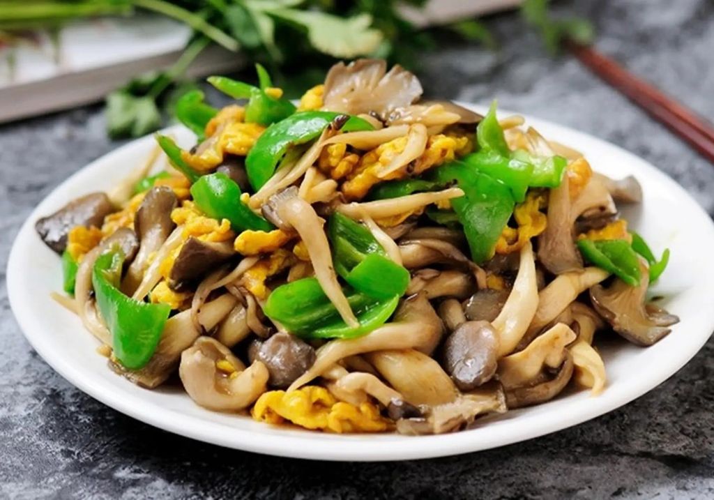 Cách làm nấm hải sản xào chay ngon đậm đà, trọn dinh dưỡng