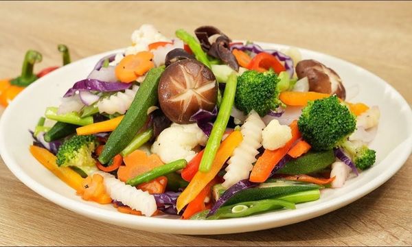 Cách làm rau củ xào chay nhiều màu sắc, bổ sung chất xơ
