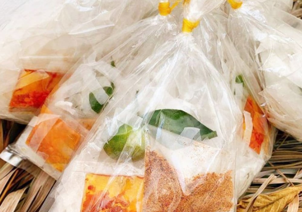 Ăn bánh tráng có nổi mụn không?