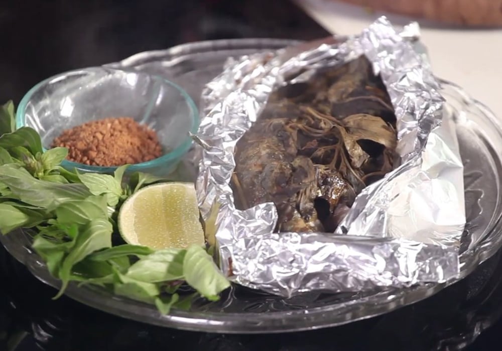 Cá bạc má nướng lá quế